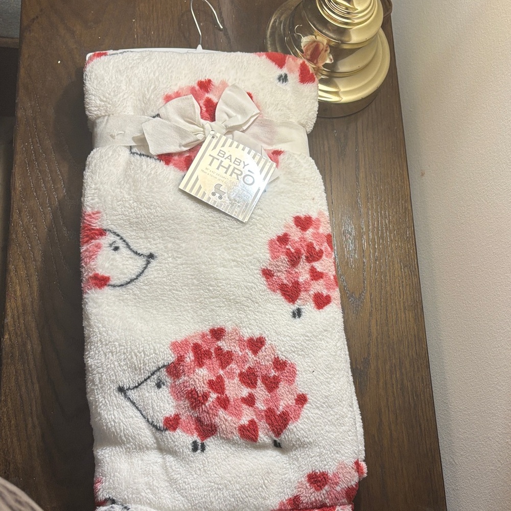 White and Red Plush Blanket - Picture 3 of 5